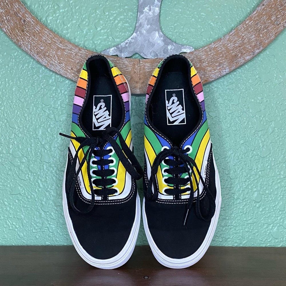🌈 Vans Authentic Refract Rainbow Pride 🌈